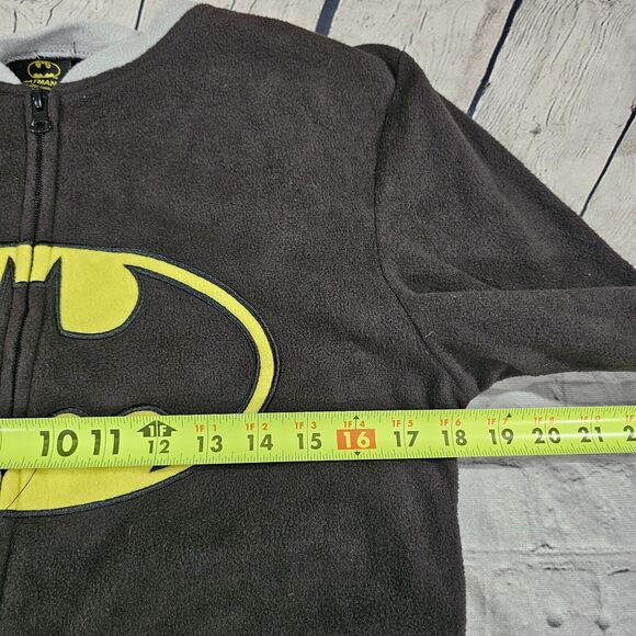 Batman TM & DC Comics Bioworld Jumpsuit Embroidered Cape MENS SIZE MEDIUM - Picture 9 of 14